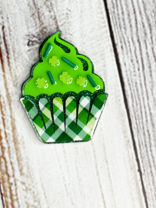 St. Patty’s Day Green Cupcake Badge Reel